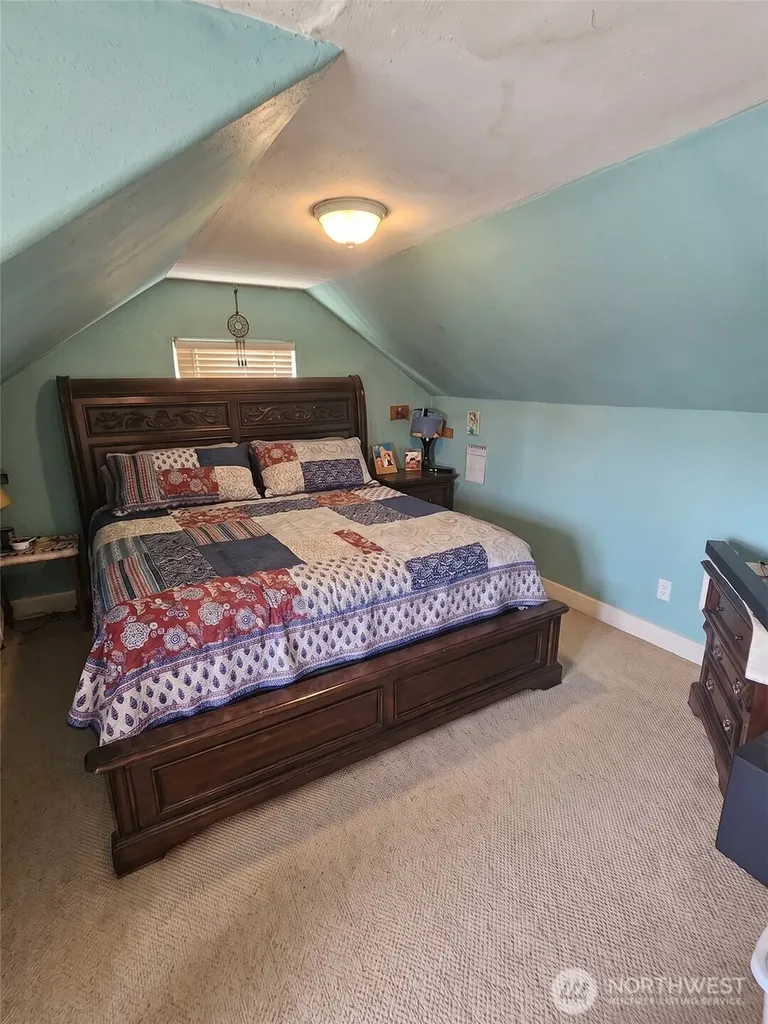 512 S Michigan Street Aberdeen WA 98520