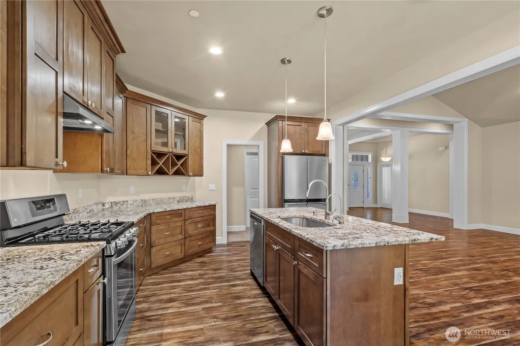 36221 86th Avenue Ct E Eatonville WA 98328