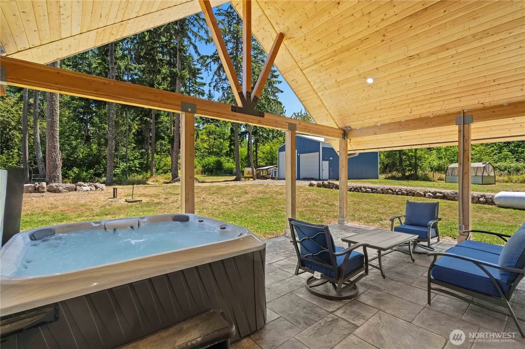36221 86th Avenue Ct E Eatonville WA 98328