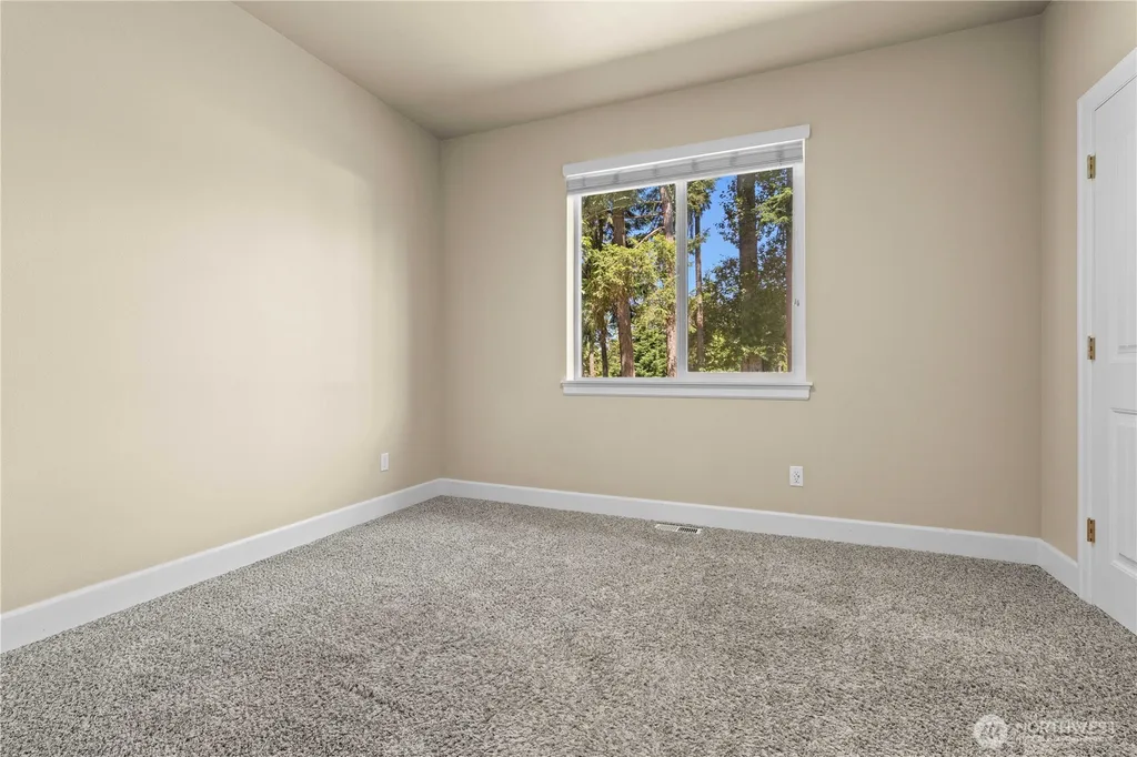 36221 86th Avenue Ct E Eatonville WA 98328