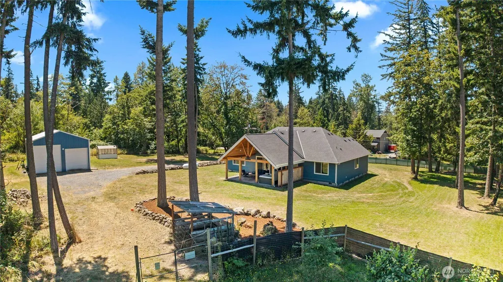 36221 86th Avenue Ct E Eatonville WA 98328