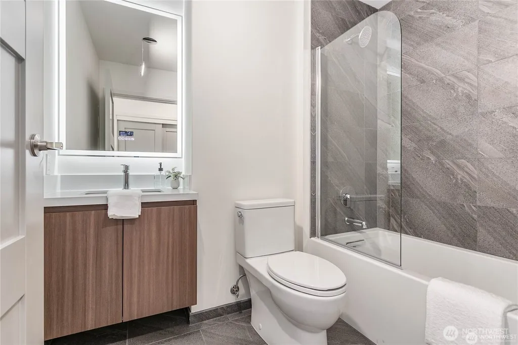 1019 Granary Avenue Bellingham WA 98225
