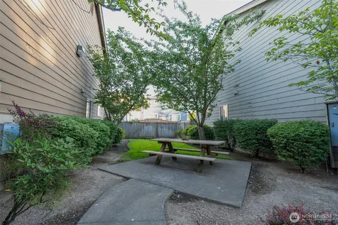 10727 SE 242nd Street Kent WA 98030