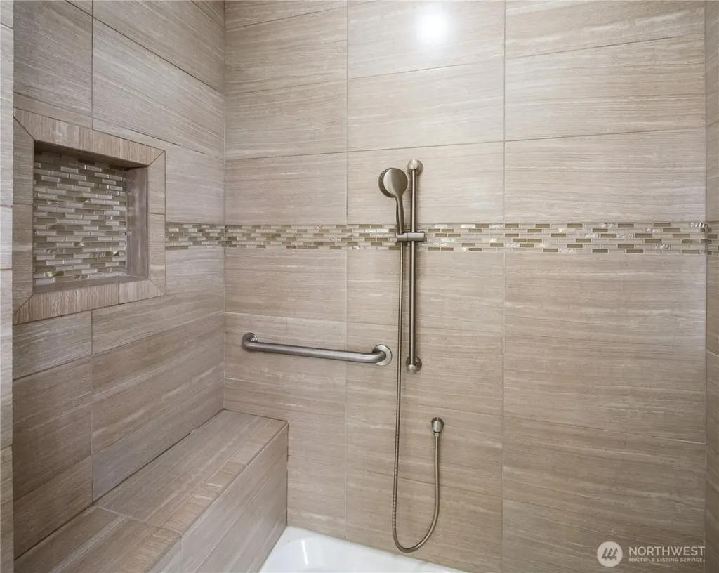 407 N Gifford Avenue Arlington WA 98223