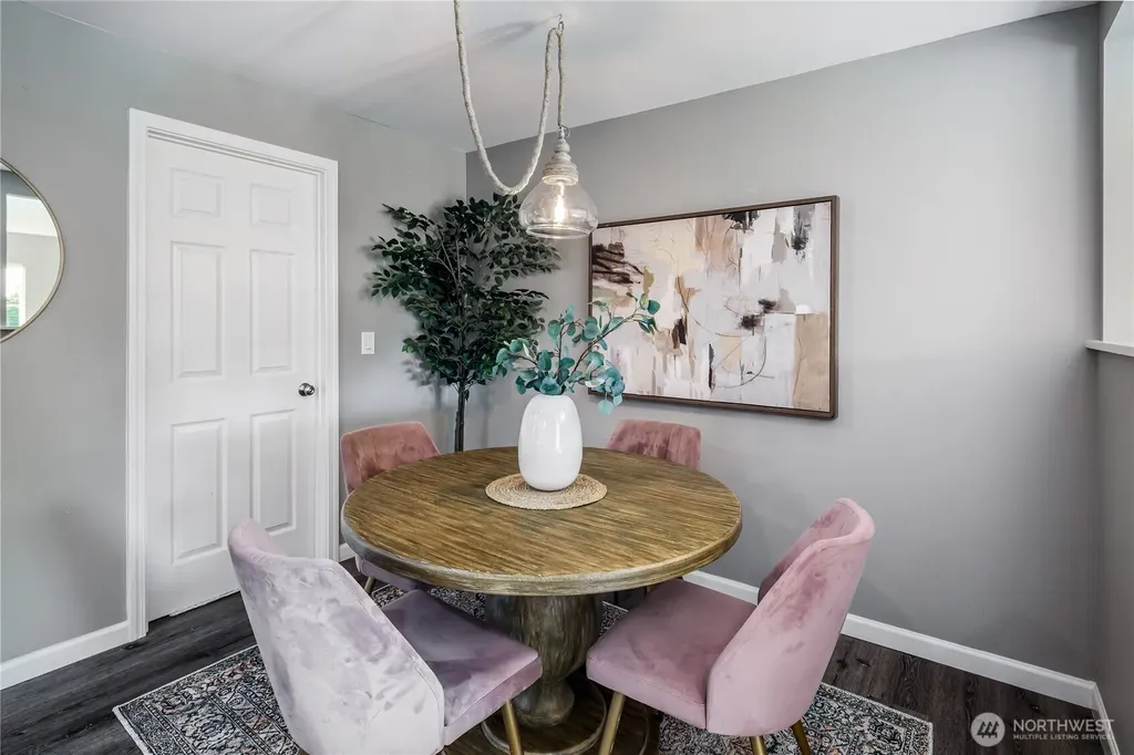 407 N Gifford Avenue Arlington WA 98223