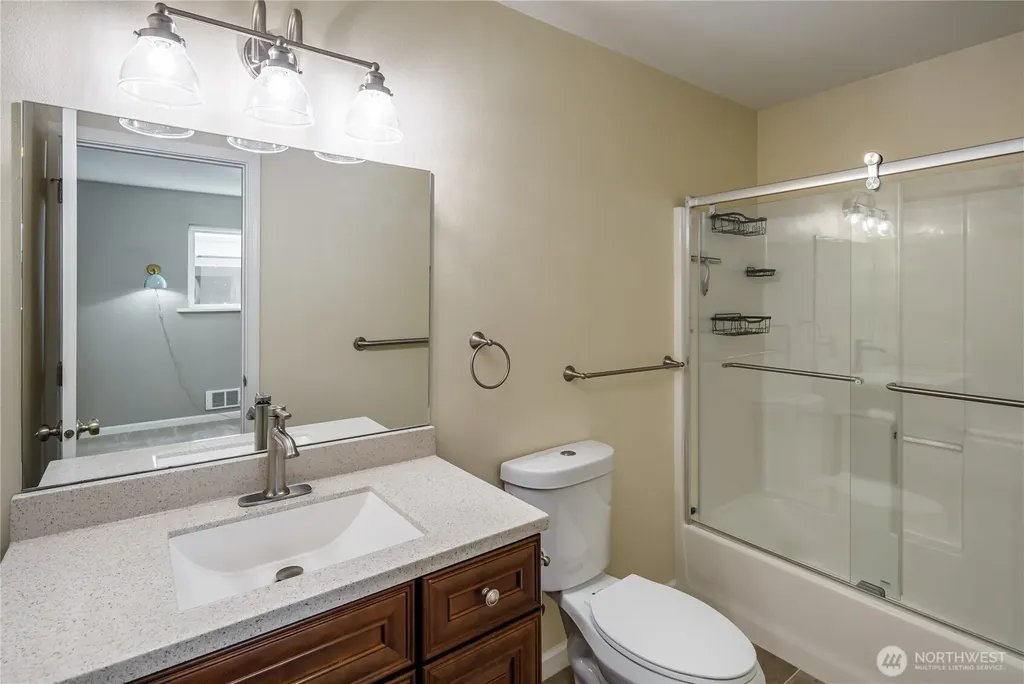 407 N Gifford Avenue Arlington WA 98223