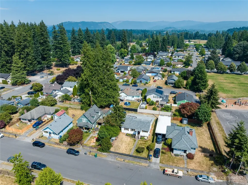 407 N Gifford Avenue Arlington WA 98223