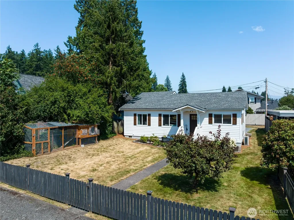 407 N Gifford Avenue Arlington WA 98223