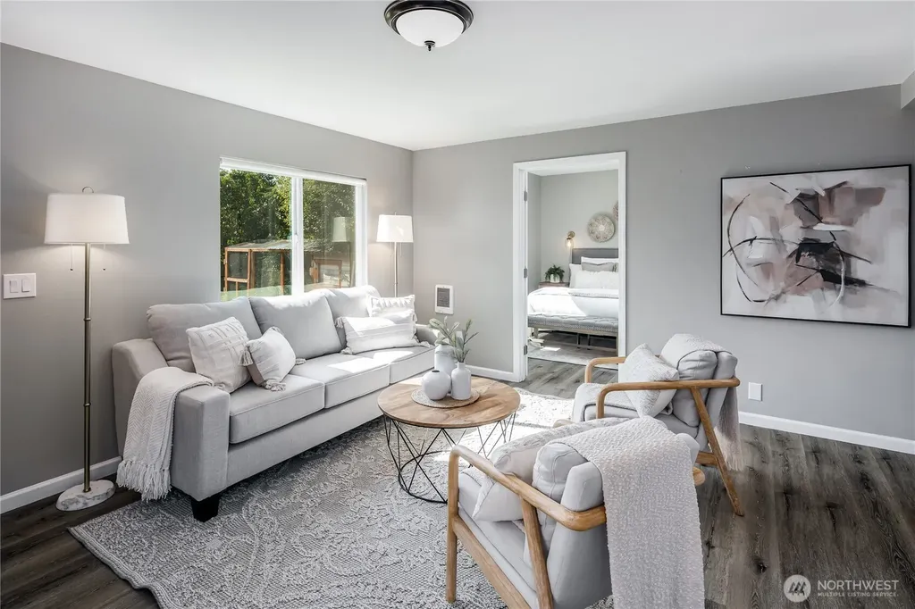 407 N Gifford Avenue Arlington WA 98223