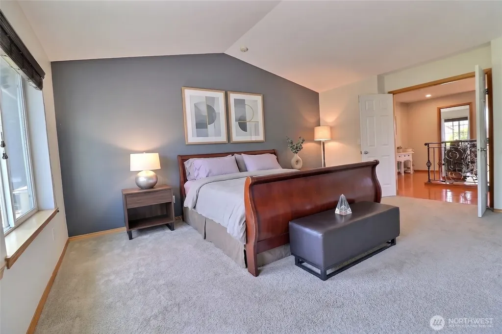 9619 S 237th Place Kent WA 98031