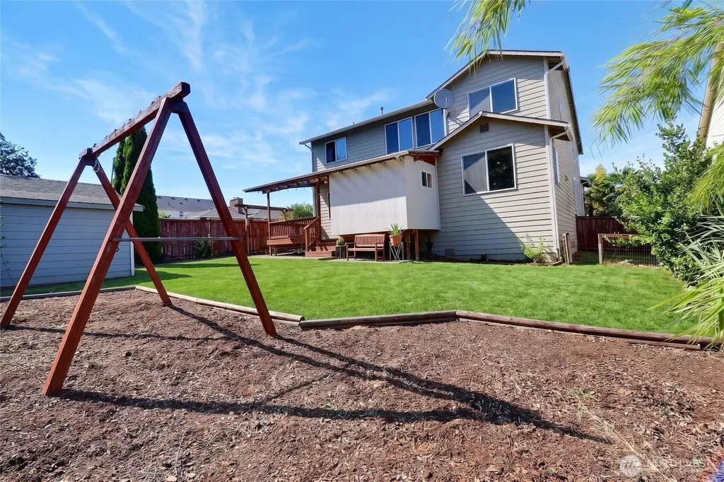 9619 S 237th Place Kent WA 98031