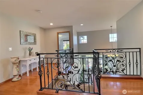 9619 S 237th Place Kent WA 98031
