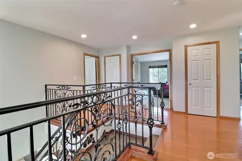 9619 S 237th Place Kent WA 98031