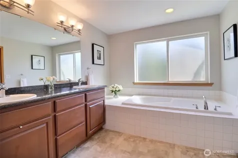 9619 S 237th Place Kent WA 98031