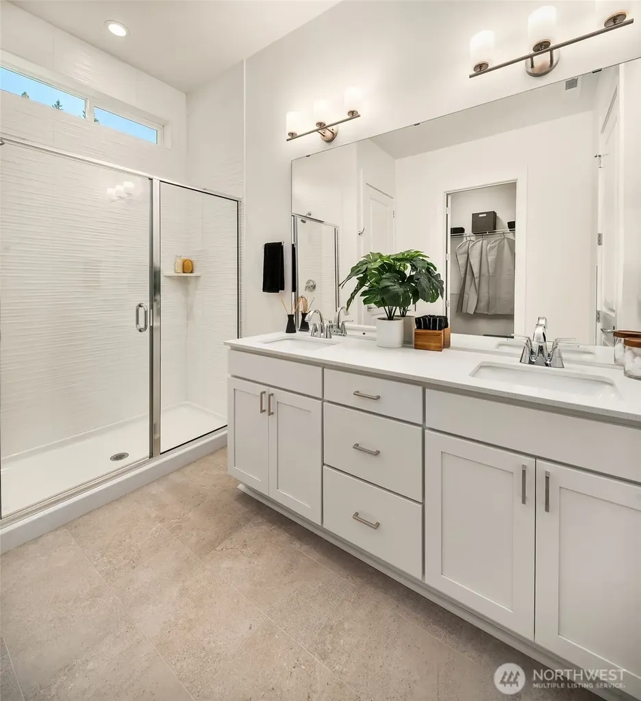 34086 Buckeye Avenue SE Black Diamond WA 98010