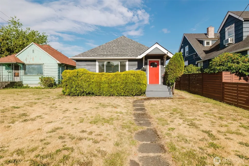 1108 Warren Avenue Bremerton WA 98337