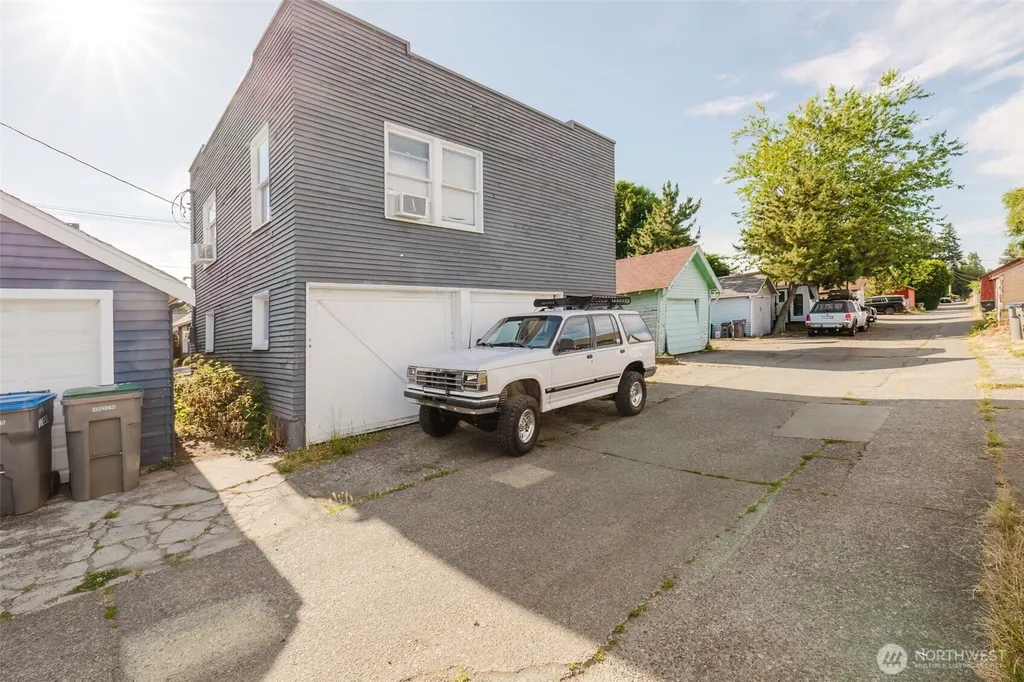 1108 Warren Avenue Bremerton WA 98337
