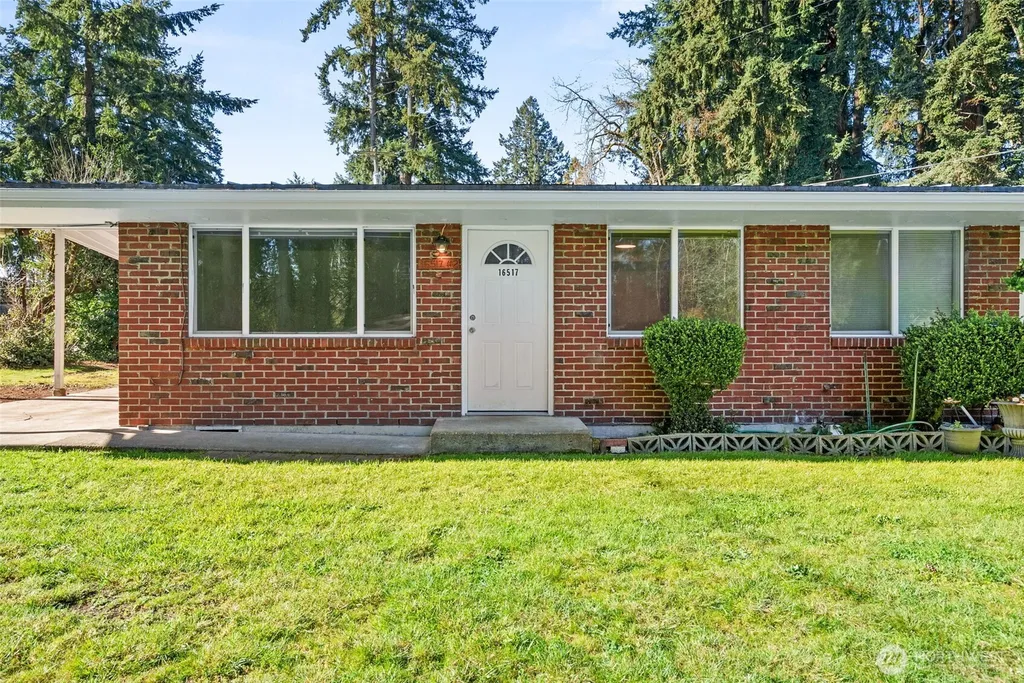 1000 Creso Road S Spanaway WA 98387