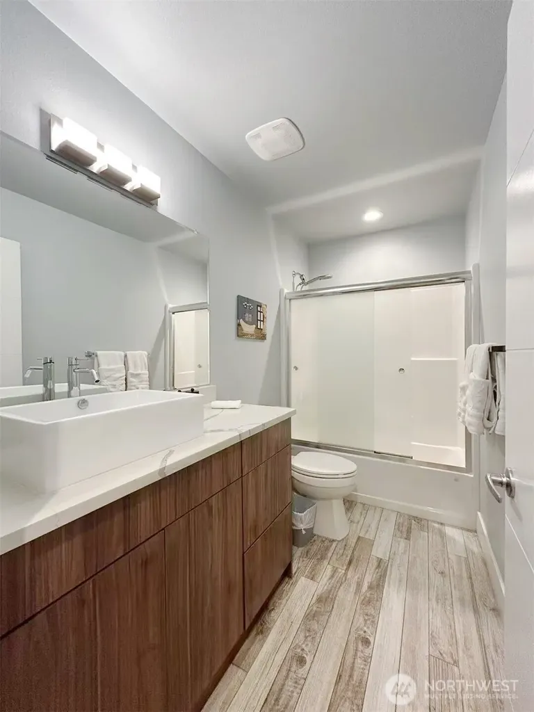 3621 Lincoln Avenue NE Renton WA 98056