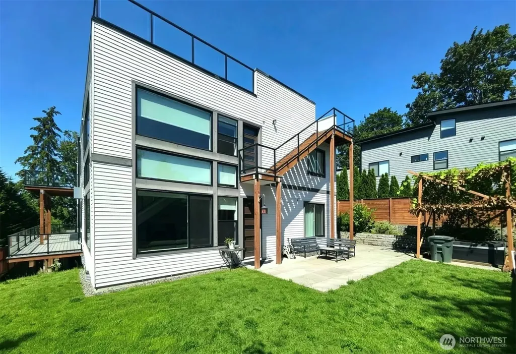 3621 Lincoln Avenue NE Renton WA 98056