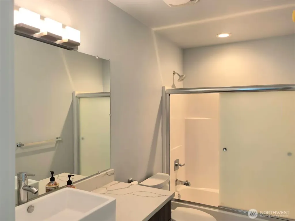 3621 Lincoln Avenue NE Renton WA 98056