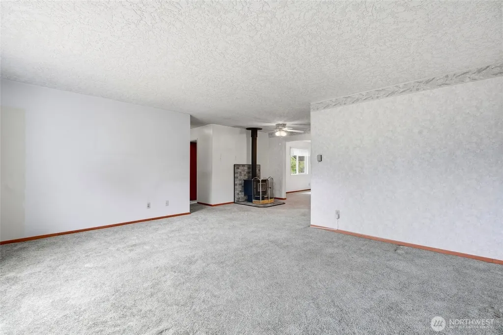 205 N 21st Avenue Kelso WA 98626