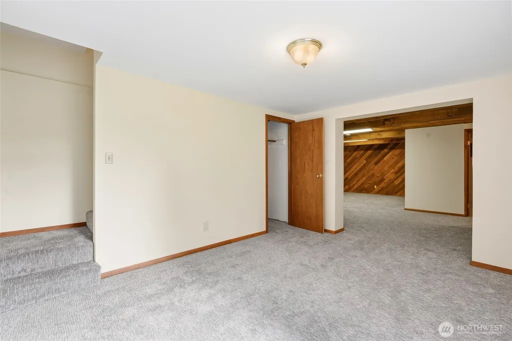 205 N 21st Avenue Kelso WA 98626
