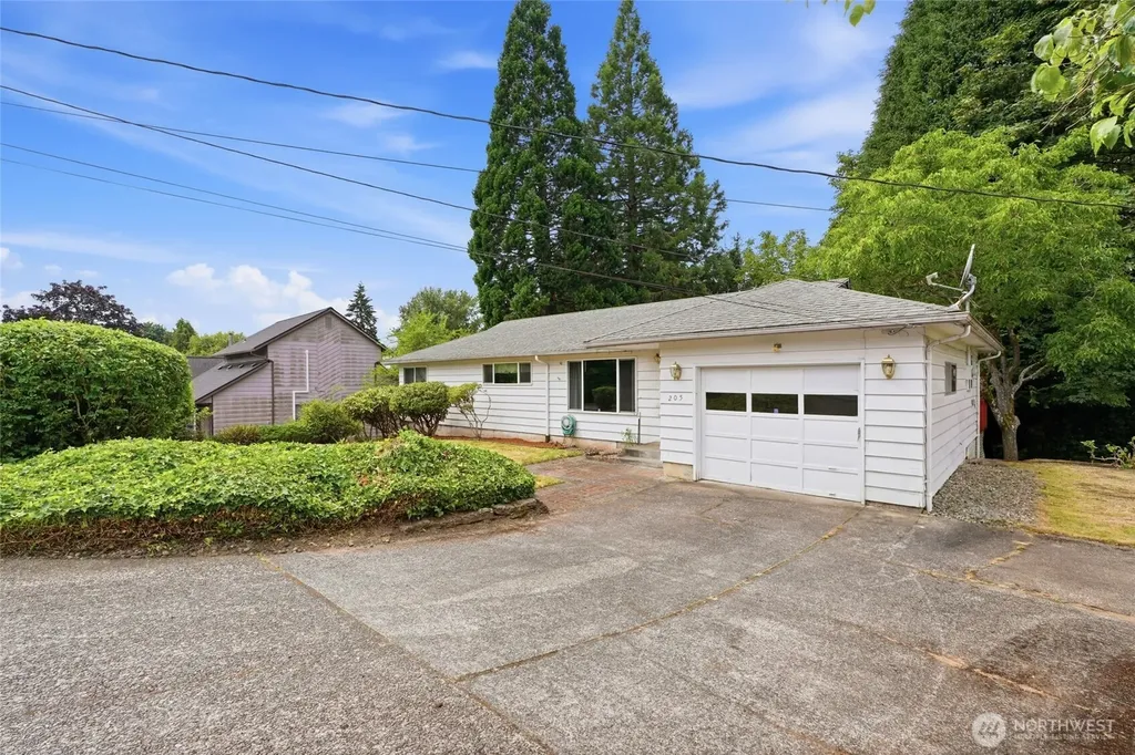 205 N 21st Avenue Kelso WA 98626