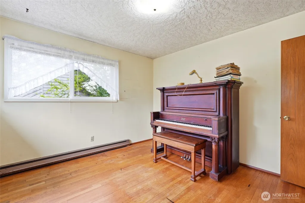 205 N 21st Avenue Kelso WA 98626