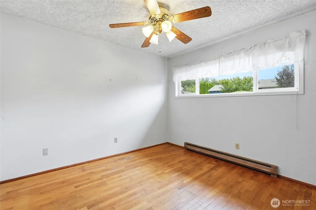 205 N 21st Avenue Kelso WA 98626