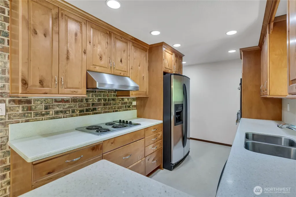 3221 57th Street E Tacoma WA 98443