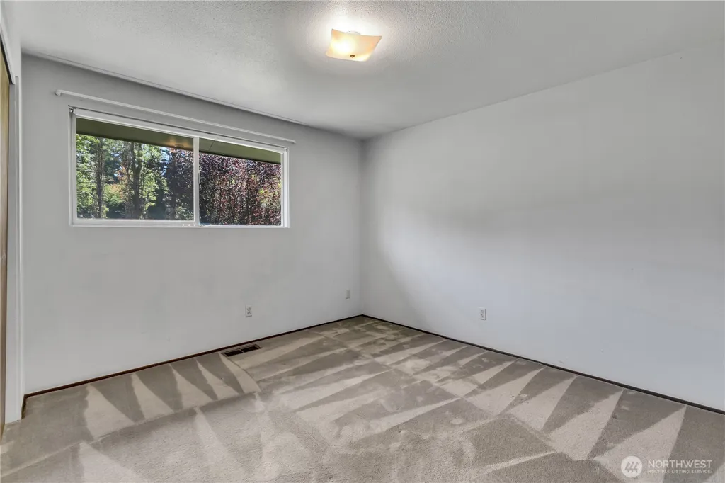 3221 57th Street E Tacoma WA 98443