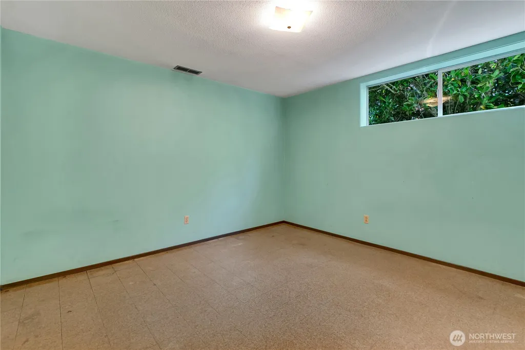 3221 57th Street E Tacoma WA 98443