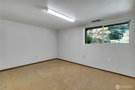 3221 57th Street E Tacoma WA 98443