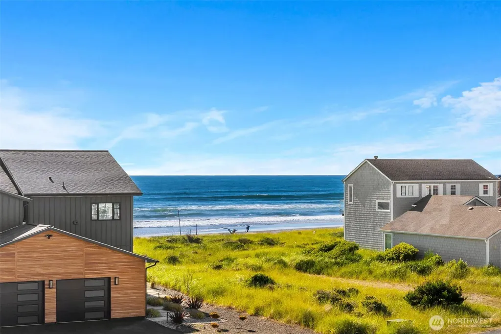 412 Dune Crest Drive Westport WA 98595
