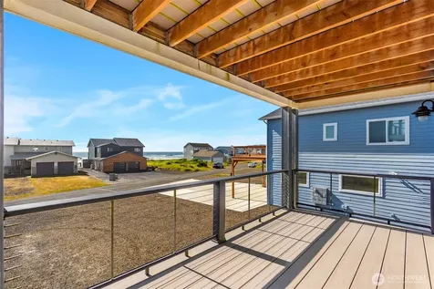 412 Dune Crest Drive Westport WA 98595