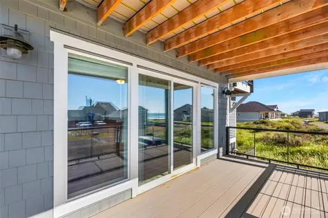 412 Dune Crest Drive Westport WA 98595