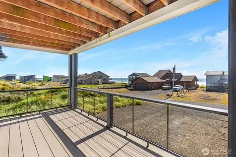412 Dune Crest Drive Westport WA 98595