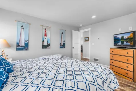 412 Dune Crest Drive Westport WA 98595