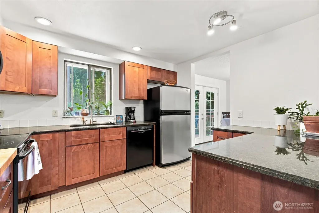 3366 SE Summer Place Port Orchard WA 98366