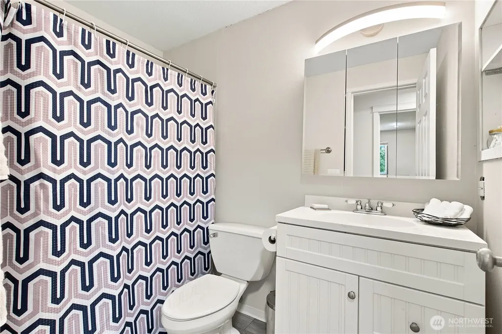 3366 SE Summer Place Port Orchard WA 98366