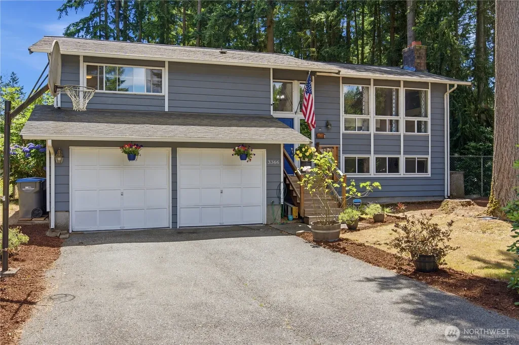 3366 SE Summer Place Port Orchard WA 98366