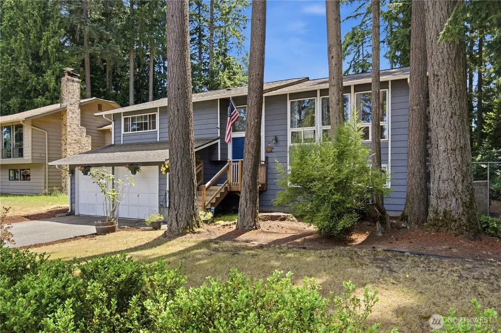3366 SE Summer Place Port Orchard WA 98366