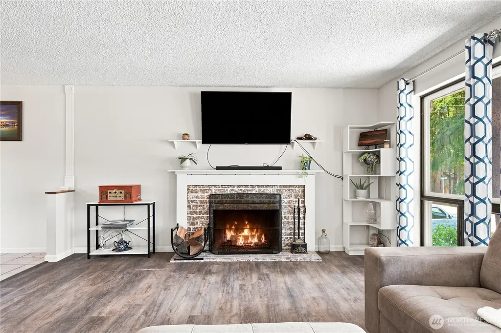 3366 SE Summer Place Port Orchard WA 98366