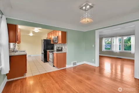 4124 6th Avenue Tacoma WA 98406