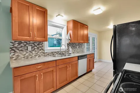 4124 6th Avenue Tacoma WA 98406