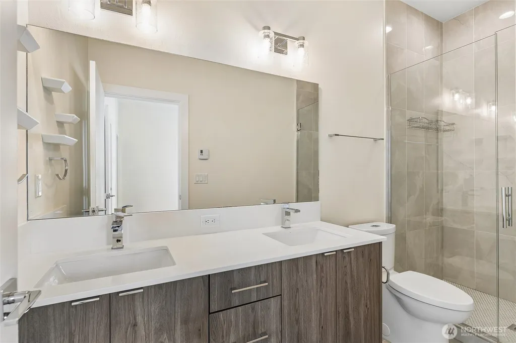 3416 15th Ave W Seattle WA 98119