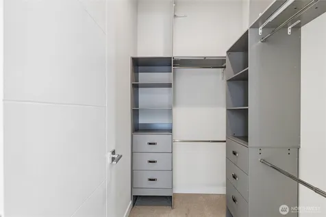 3416 15th Ave W Seattle WA 98119