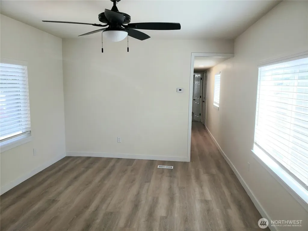 31108 3rd Avenue Black Diamond WA 98010