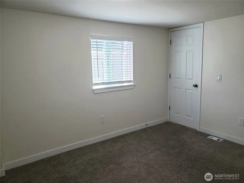 31108 3rd Avenue Black Diamond WA 98010